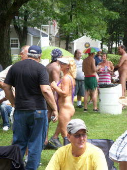 Nudes a Poppin festival 2010/ (100).jpg