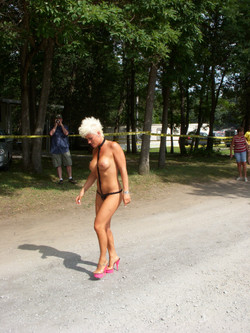 Nudes a Poppin festival 2010/ (115).jpg