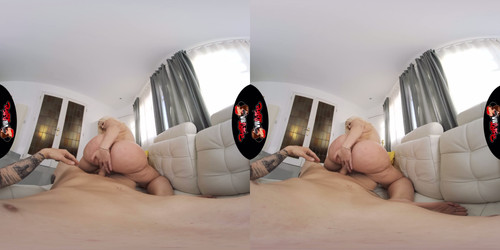 VRLatina - Craving My Curves - Blondie Fesser (Oculus 5K)/VRLatina_Craving_My_Curves_2650p_180_180x180_3dh_LR.mp4